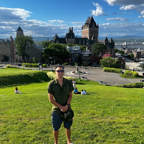 Meet your Posher - Picture 2 of 16